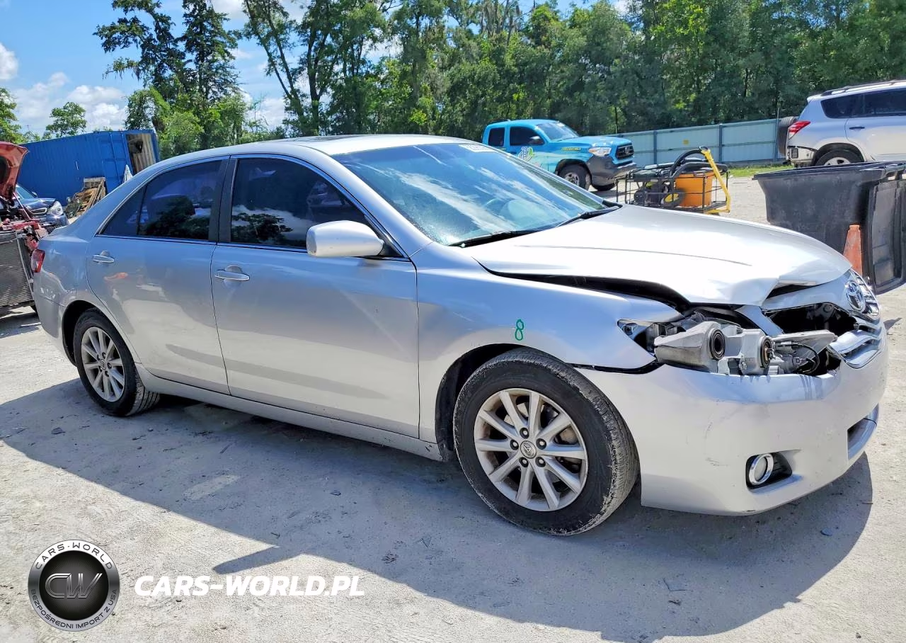 2010 Toyota Camry Xle VIN:4T4BF3EK9AR030452 - 4