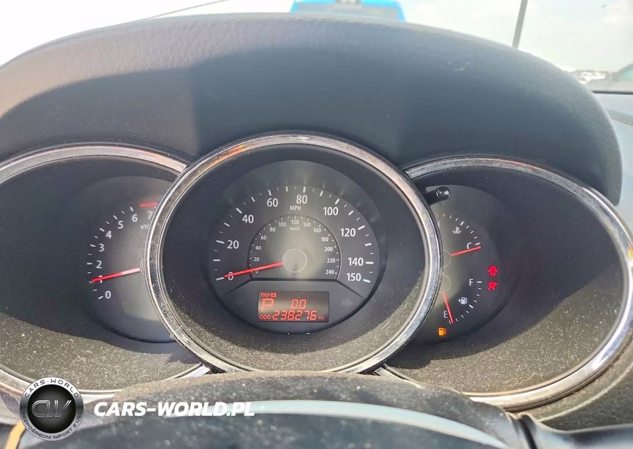 2013 Kia Sorento Lx VIN:5XYKT3A63DG364577 - 10