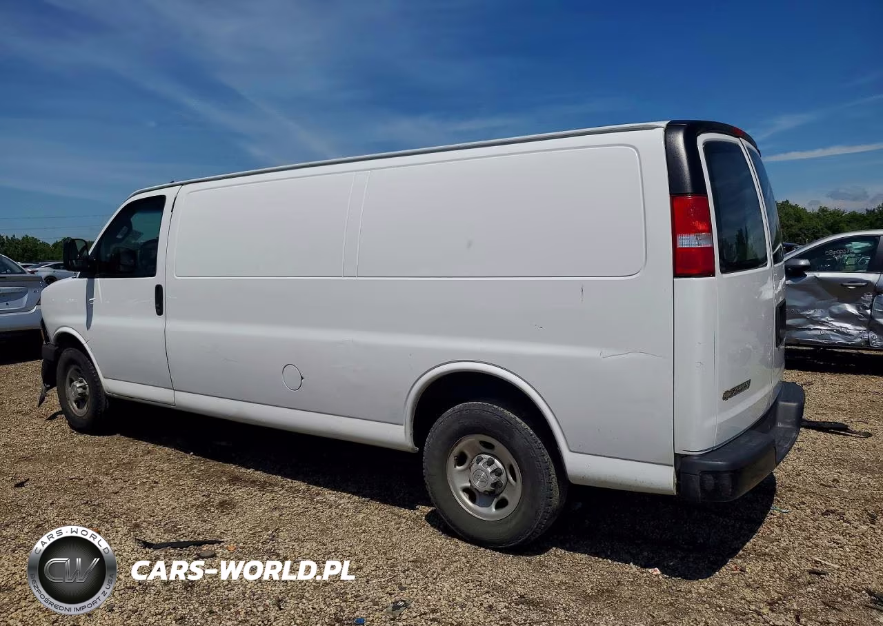 2020 Chevrolet Express G2500 VIN:1GCWGBFG2L1155699 - 2