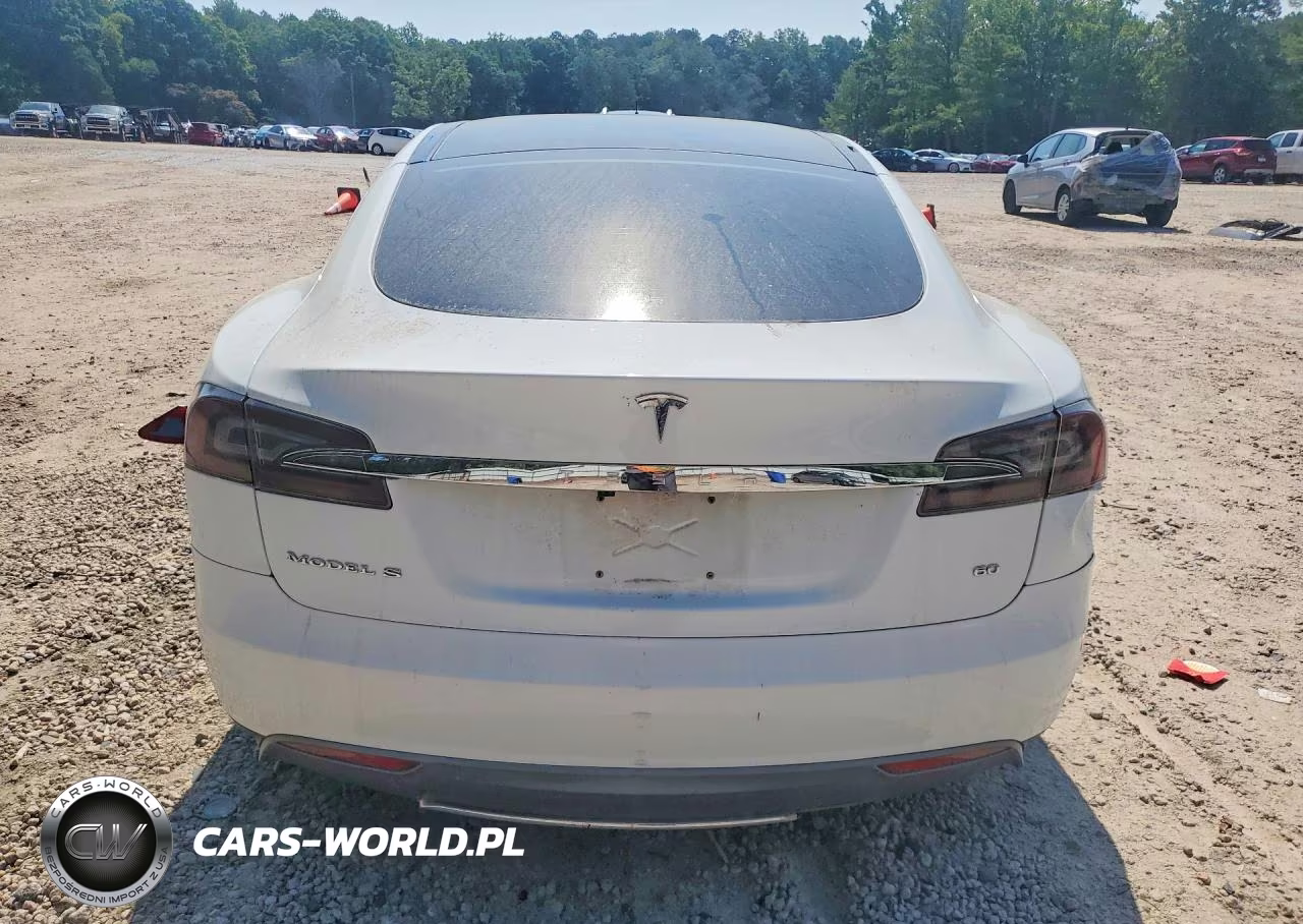 2013 Tesla Model S VIN:5YJSA1AC0DFP10947 - 6