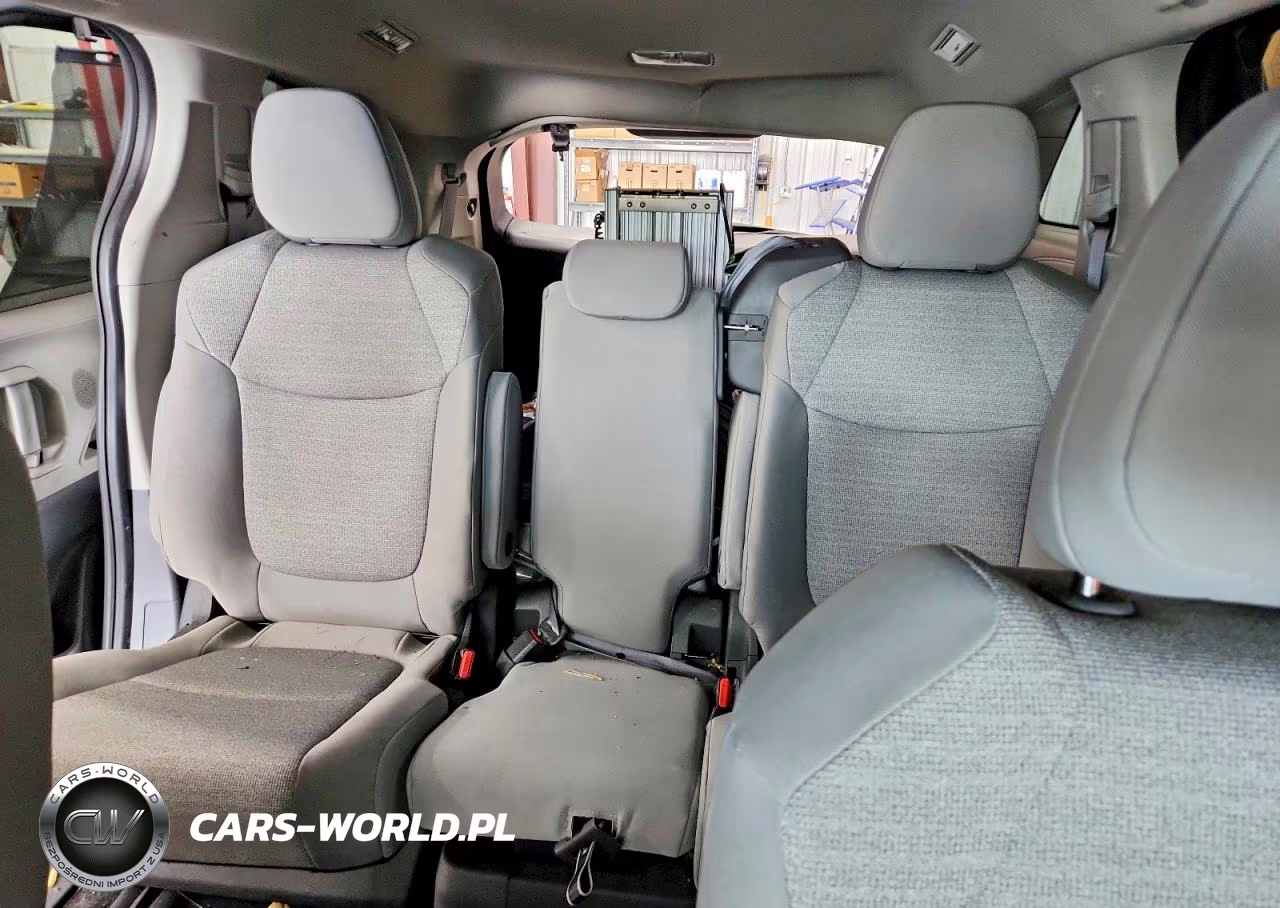 2022 Toyota Sienna Le VIN:5TDKSKFC6NS069389 - 10
