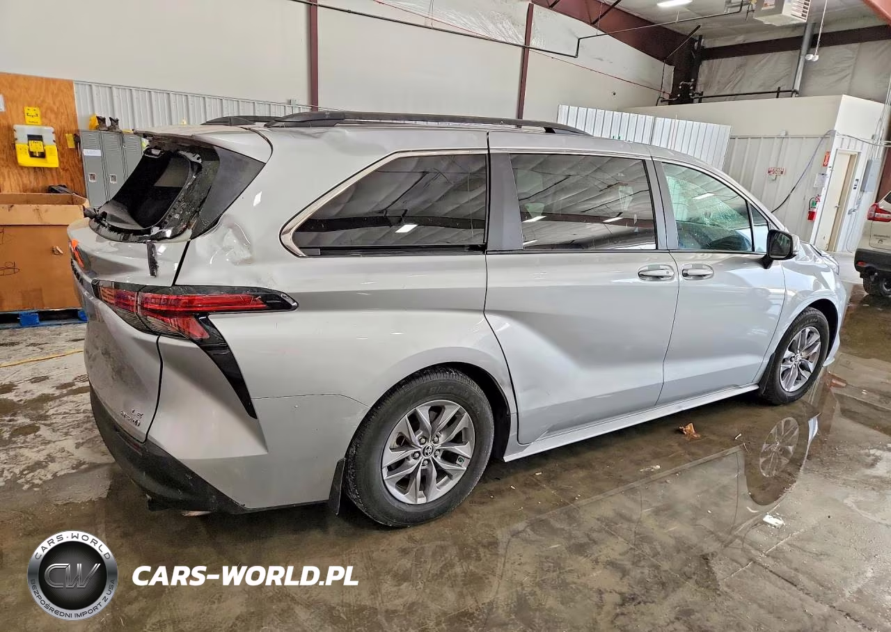 2022 Toyota Sienna Le VIN:5TDKSKFC6NS069389 - 3