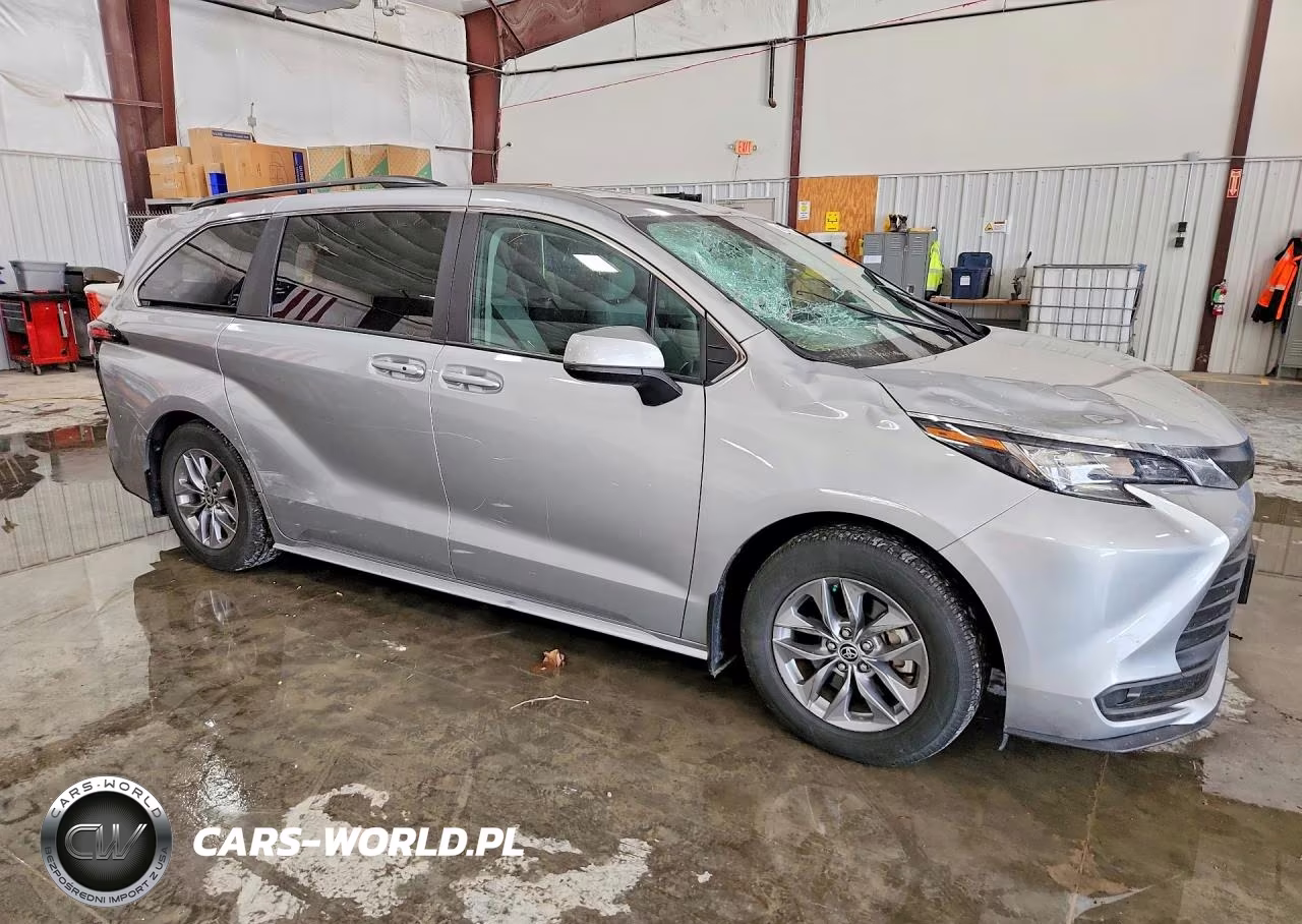 2022 Toyota Sienna Le VIN:5TDKSKFC6NS069389 - 4