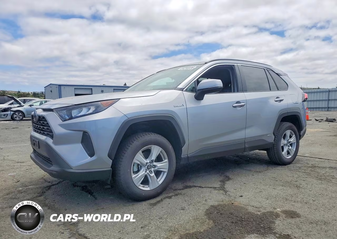 2020 Toyota Rav4 Le – zdjęcie 1 z 12