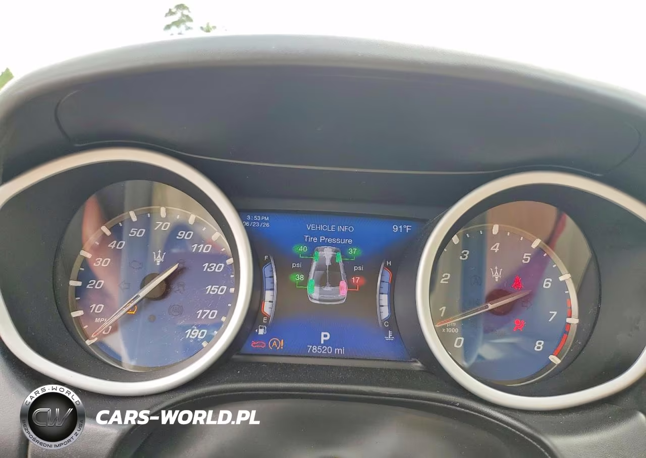 2018 Maserati Ghibli VIN:ZAM57XSA8J1290916 - 9