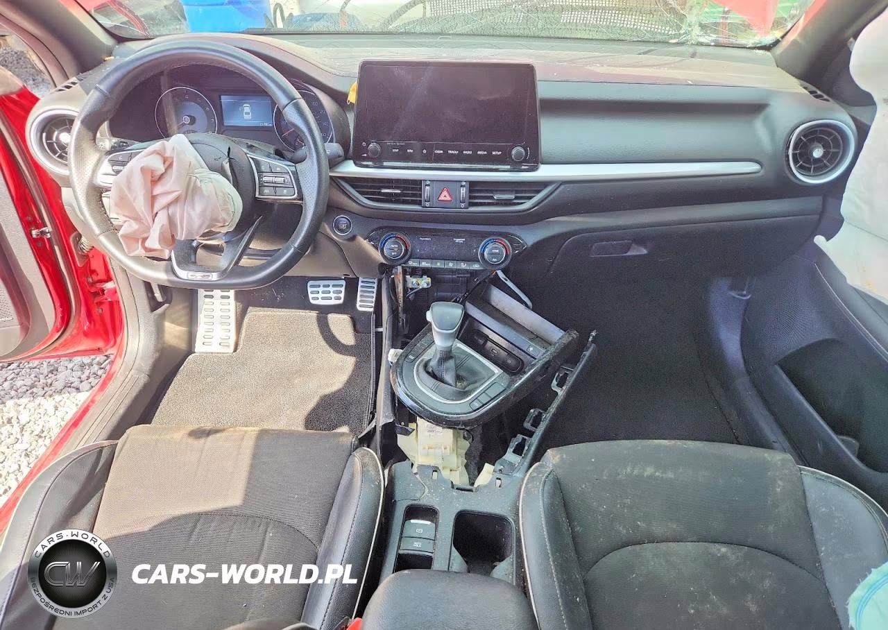 2024 Kia Forte Gt Line VIN:3KPF54AD1RE749740 - 8