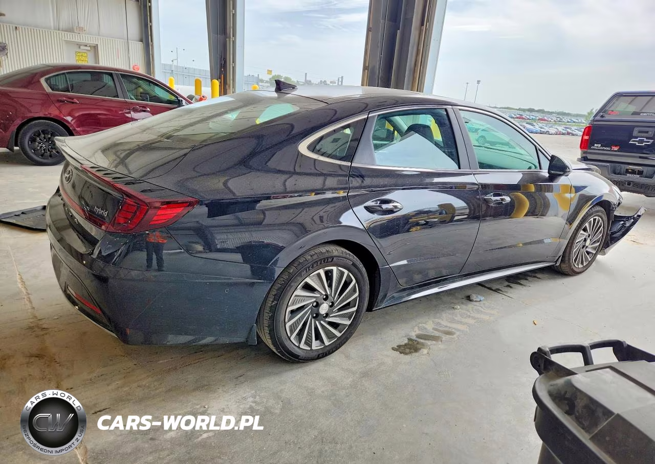 2023 Hyundai Sonata Hybrid Limited VIN:KMHL54JJXPA080260 - 3