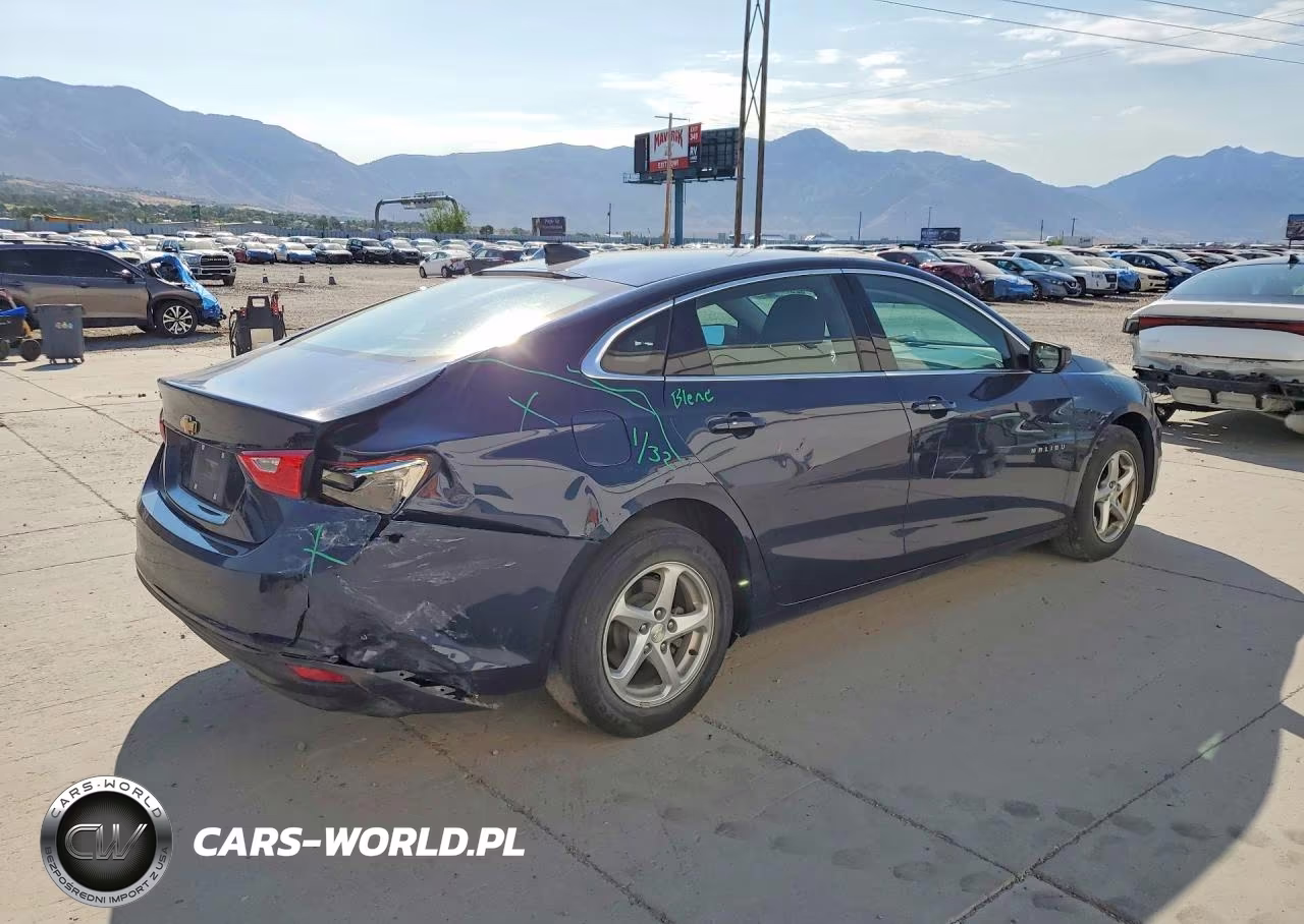 2017 Chevrolet Malibu Ls VIN:1G1ZB5ST4HF143542 - 3