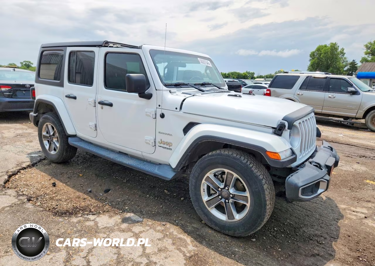 2018 Jeep Wrangler Unlimited Sahara VIN:1C4HJXEN7JW328690 - 4