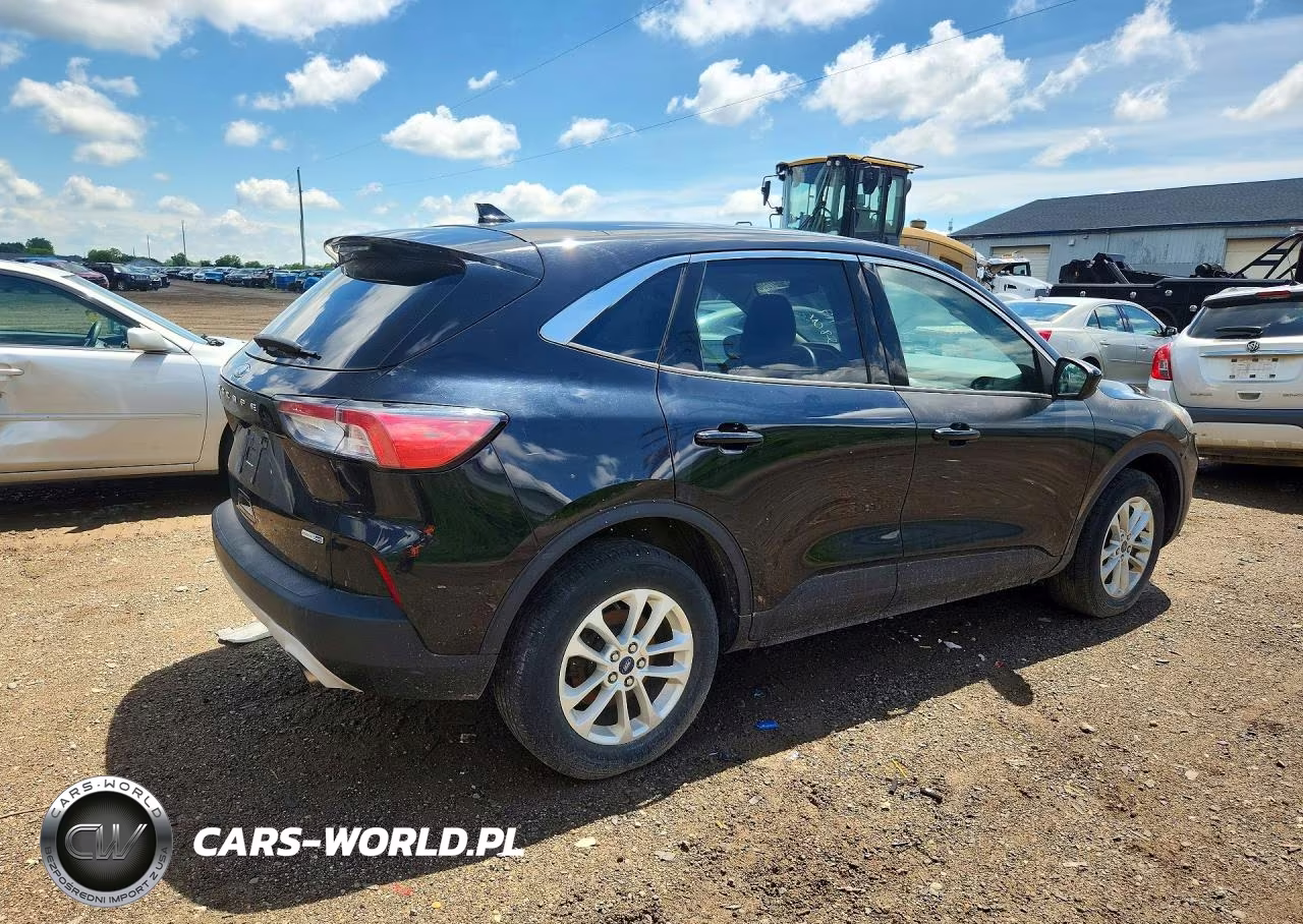 2020 Ford Escape Se VIN:1FMCU9G60LUA13419 - 3