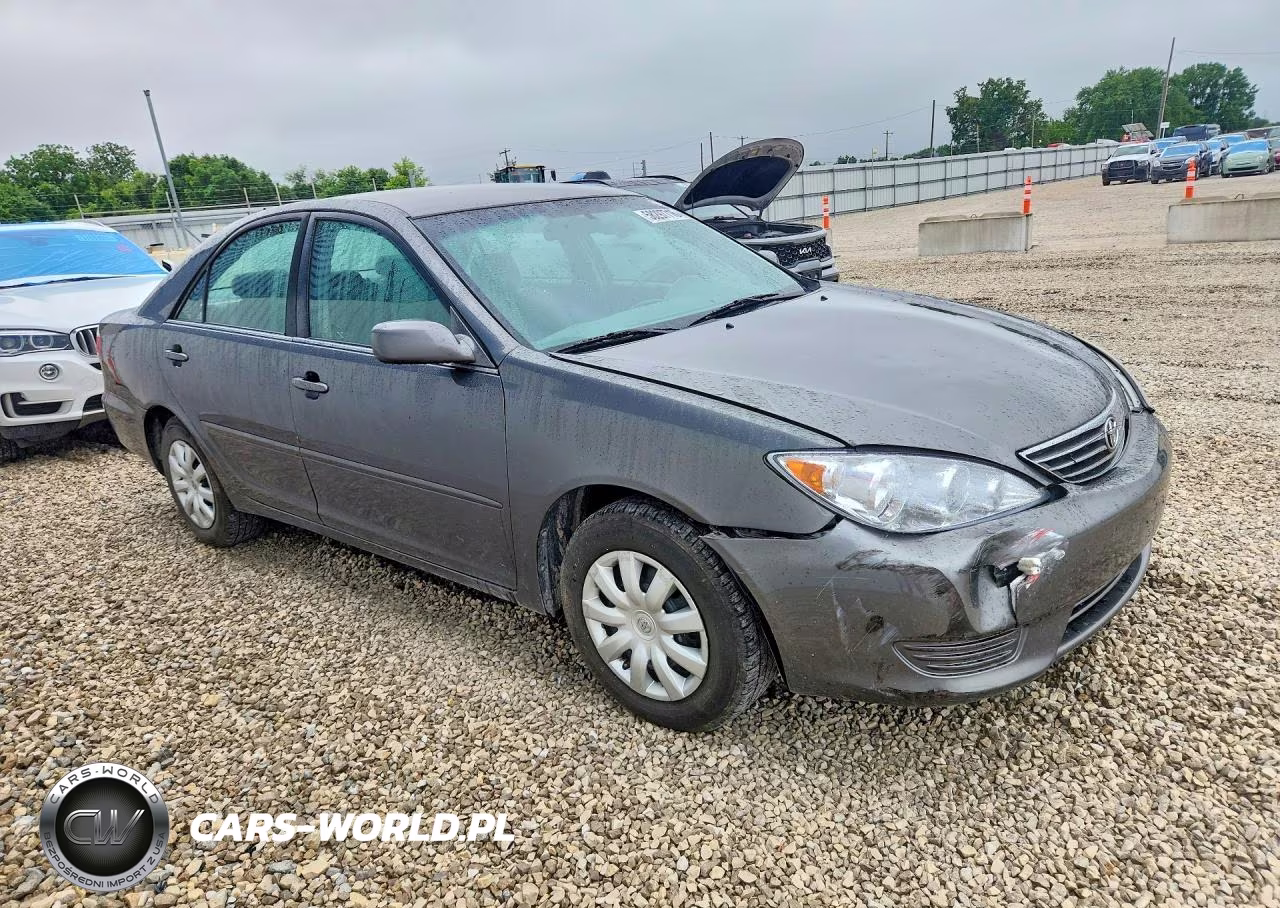 2005 Toyota Camry Le VIN:4T1BE30K55U945325 - 4