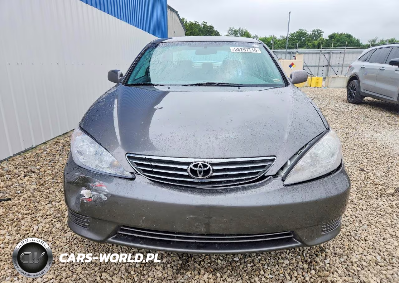 2005 Toyota Camry Le VIN:4T1BE30K55U945325 - 5