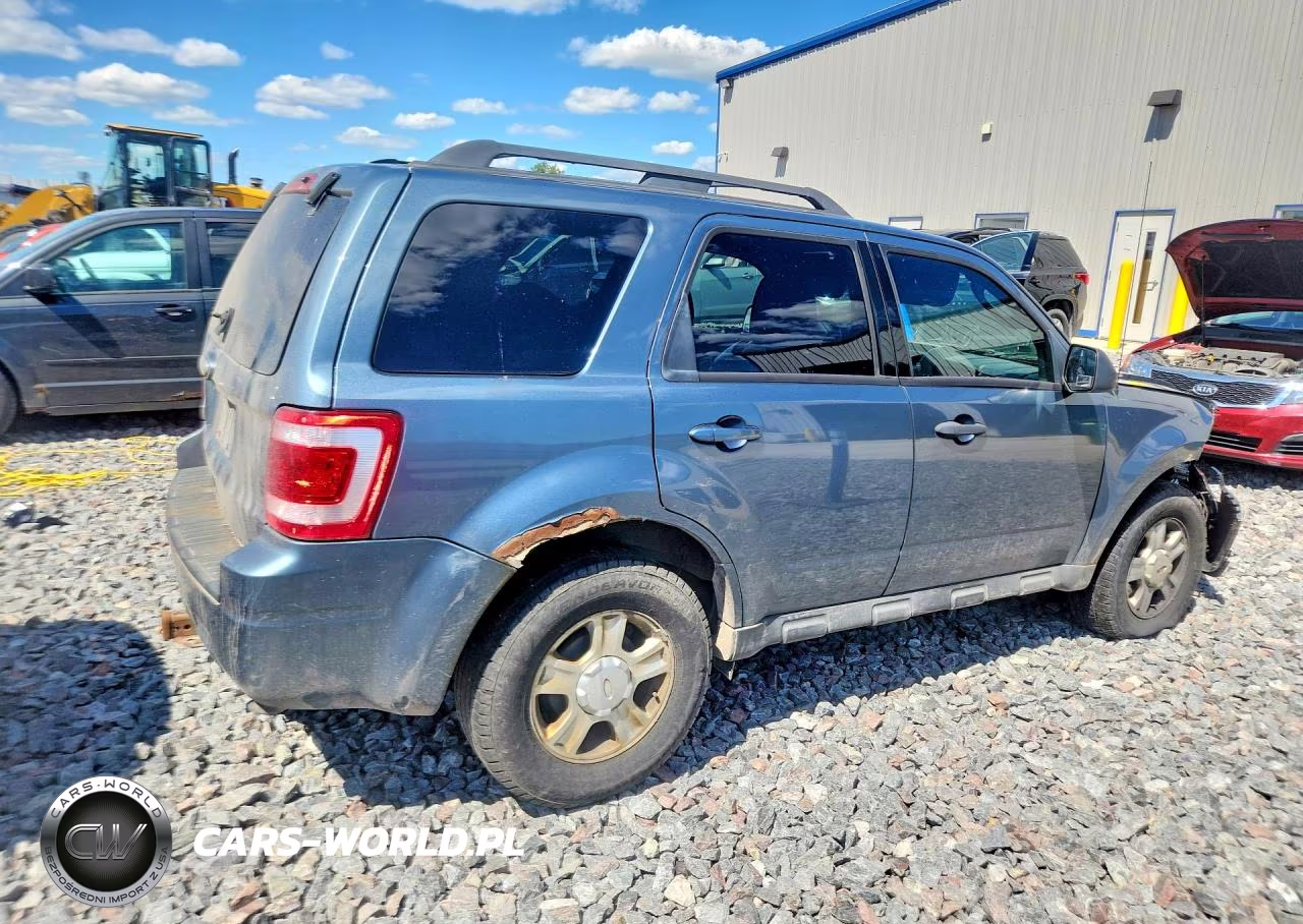 2010 Ford Escape Xlt VIN:1FMCU9D71AKA11362 - 3