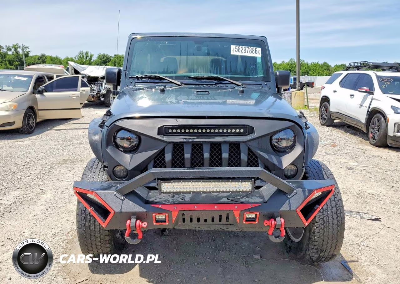 2016 Jeep Wrangler Unlimited Sport VIN:1C4BJWDG6GL270407 - 5
