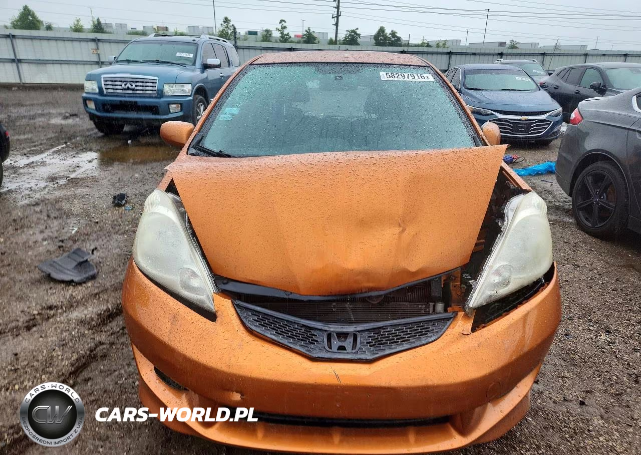 2010 Honda Fit Sport VIN:JHMGE8H49AS006308 - 5