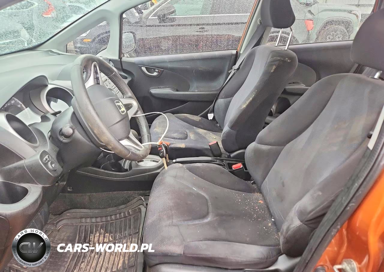 2010 Honda Fit Sport VIN:JHMGE8H49AS006308 - 7