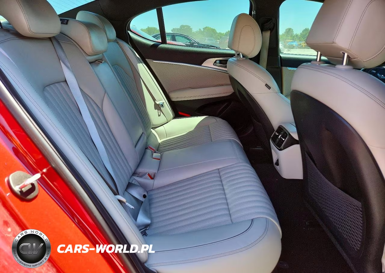 2022 Genesis G70 2.0T VIN:KMTG34TA8NU092669 - 10
