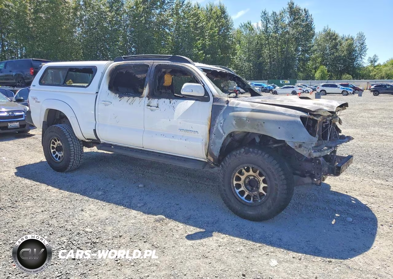2013 Toyota Tacoma Double Cab Long Bed VIN:3TMMU4FN8DM058120 - 4