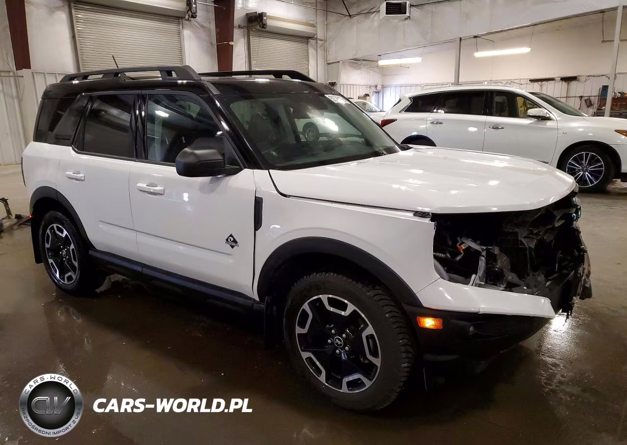 2022 Ford Bronco Sport Outer Banks VIN:3FMCR9C68NRD70476 - 4