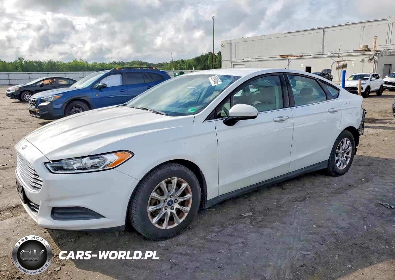 2015 Ford Fusion S – zdjęcie 1 z 12