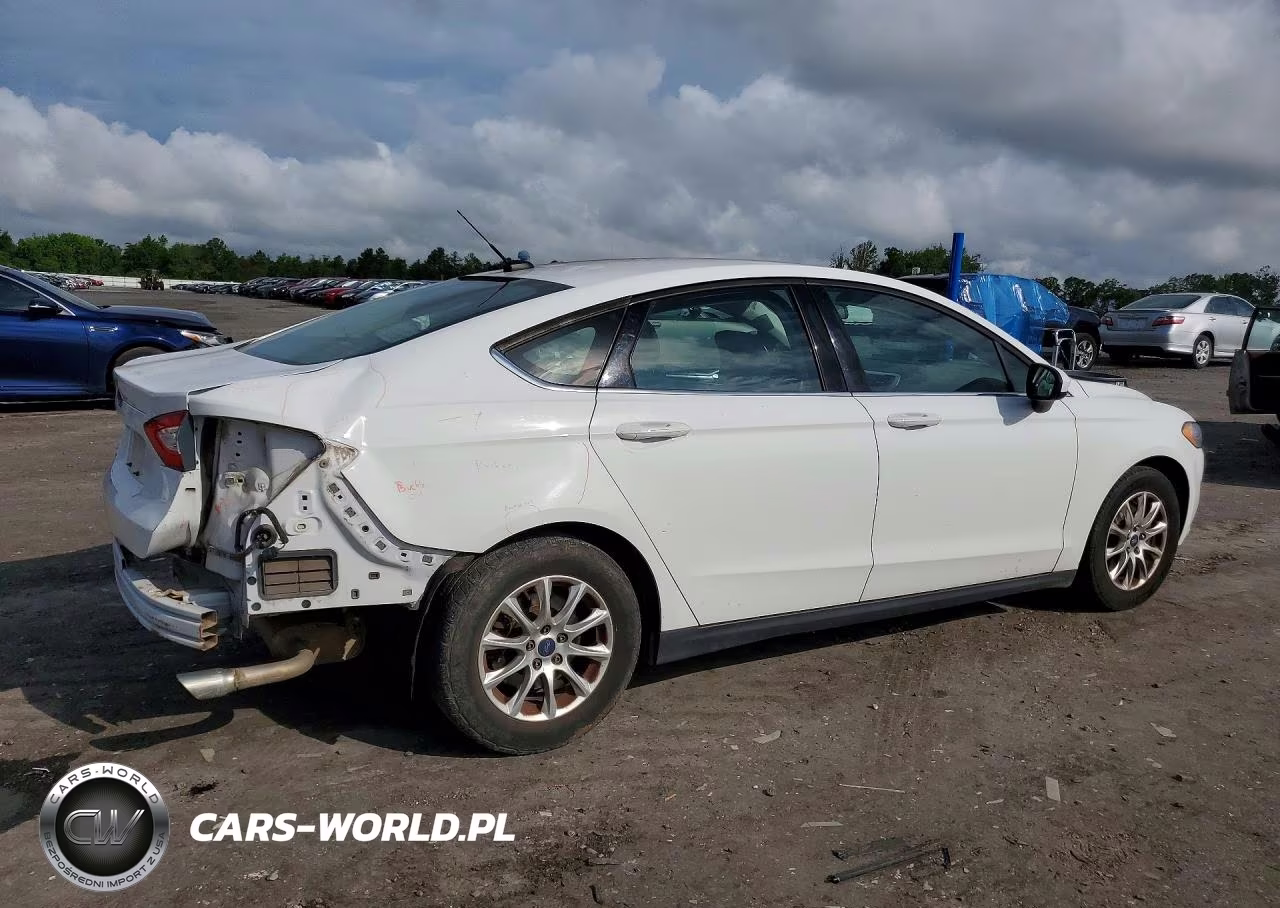 2015 Ford Fusion S VIN:1FA6P0G74F5129398 - 3
