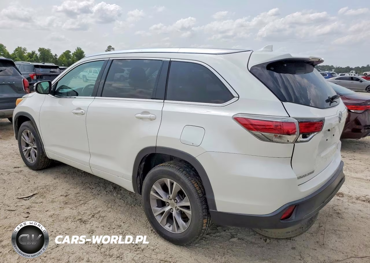2014 Toyota Highlander Xle VIN:5TDKKRFH6ES020715 - 2