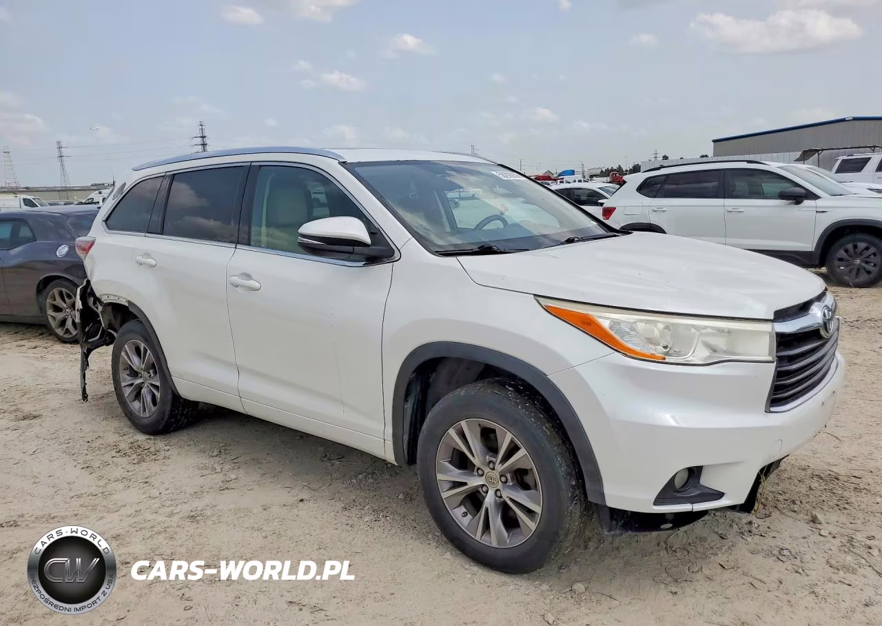2014 Toyota Highlander Xle VIN:5TDKKRFH6ES020715 - 4