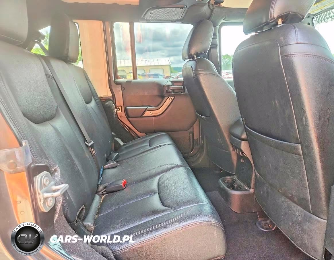 2017 Jeep Wrangler Unlimited Sport VIN:1C4BJWDG3HL750258 - 11