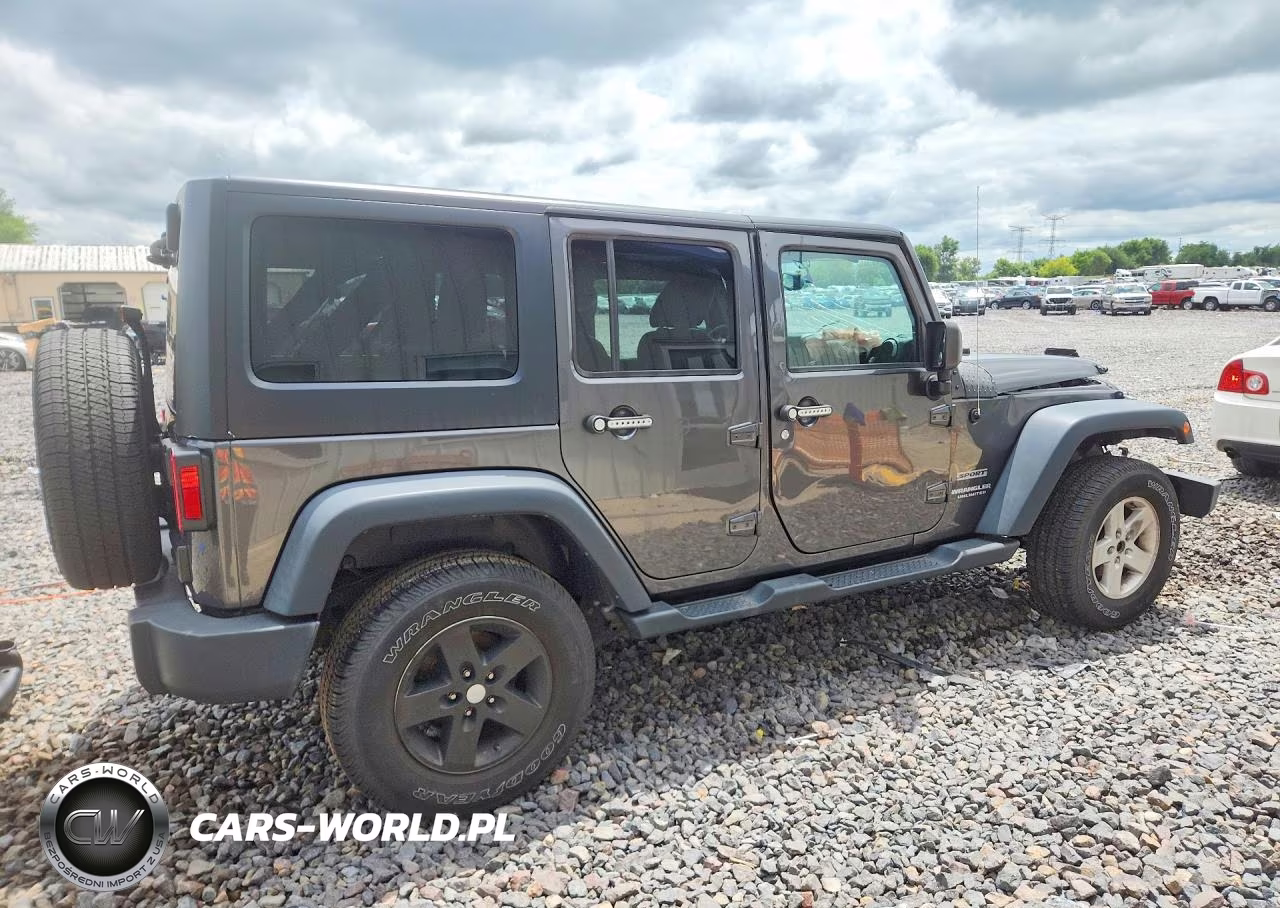2017 Jeep Wrangler Unlimited Sport VIN:1C4BJWDG3HL750258 - 3