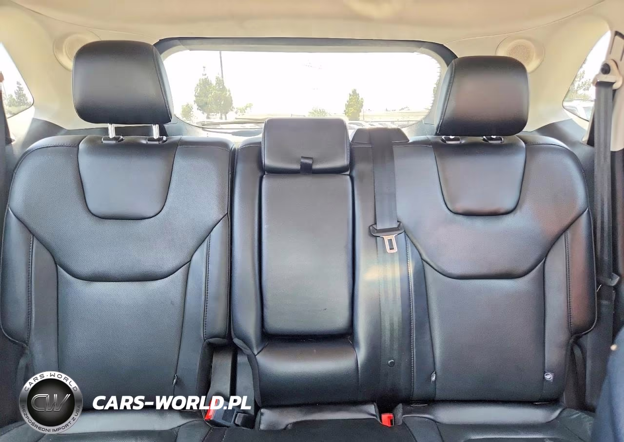 2018 Ford Edge Titanium VIN:2FMPK3K94JBB43373 - 10