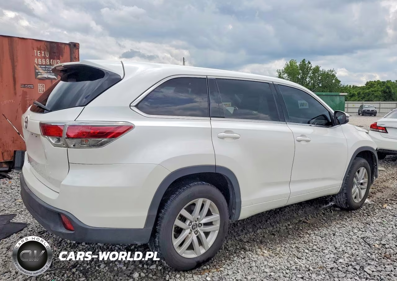 2016 Toyota Highlander Le VIN:5TDZARFH9GS017439 - 3