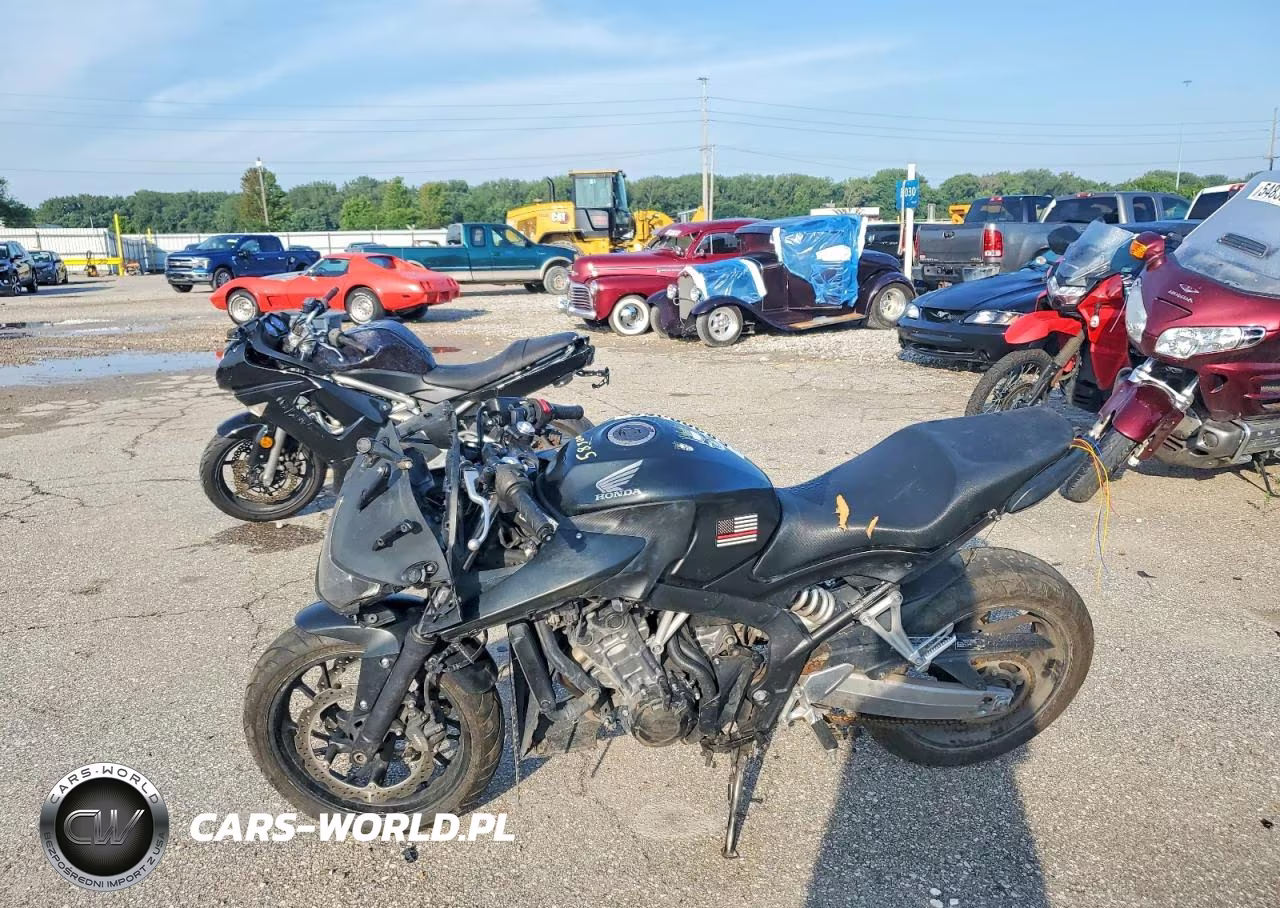 2015 Honda Cbr650 F VIN:MLHRC7404F5100127 - 3