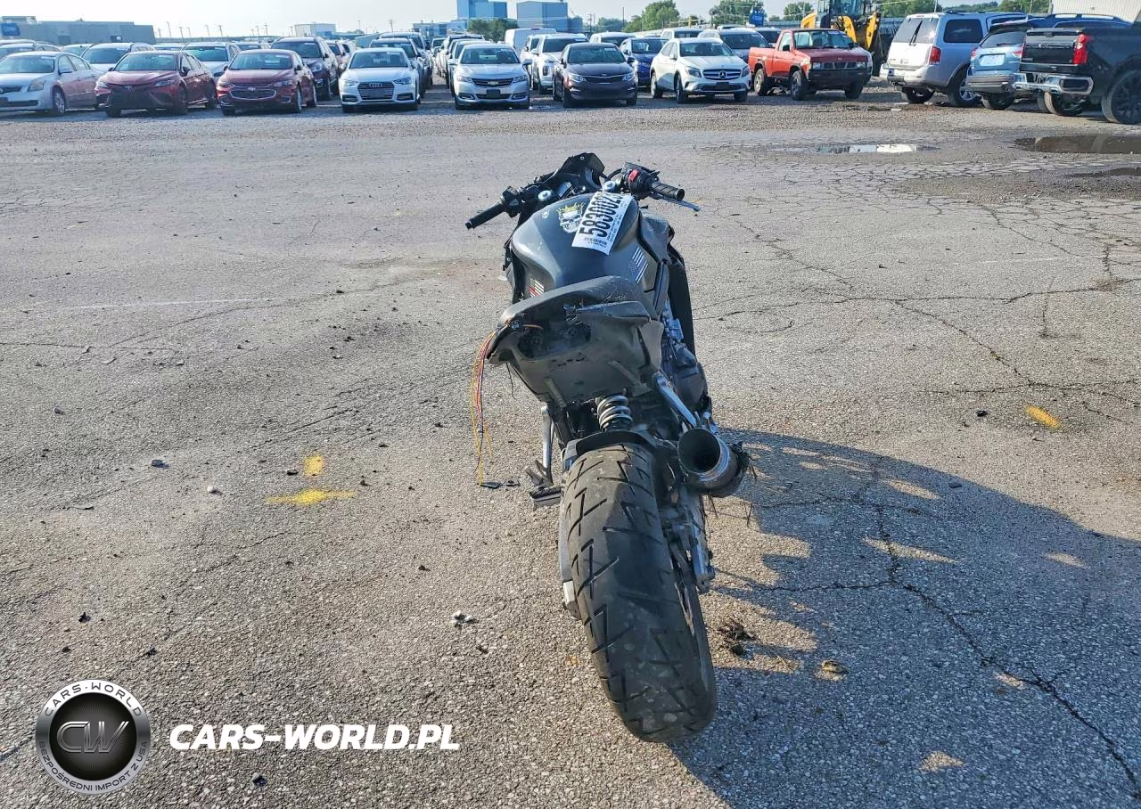 2015 Honda Cbr650 F VIN:MLHRC7404F5100127 - 4