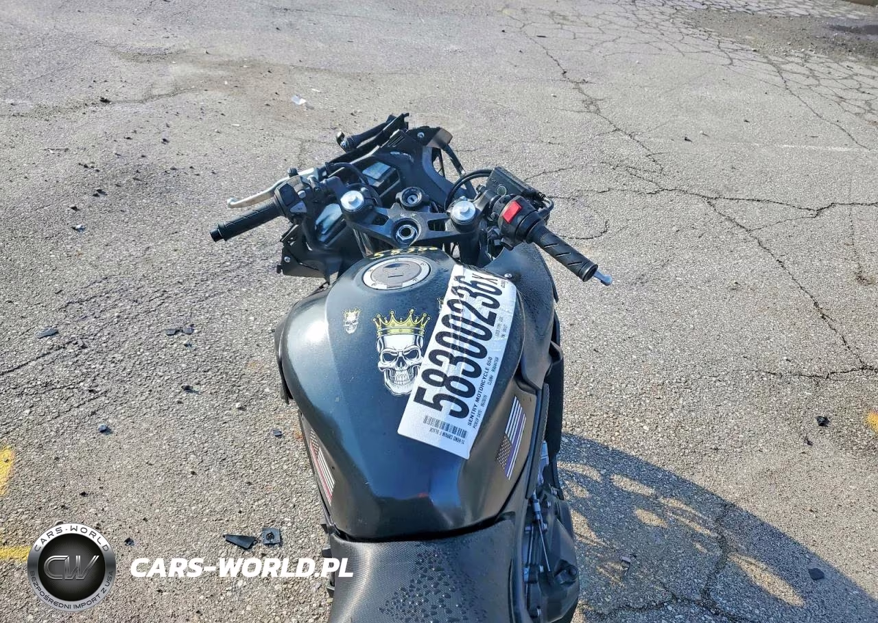 2015 Honda Cbr650 F VIN:MLHRC7404F5100127 - 6
