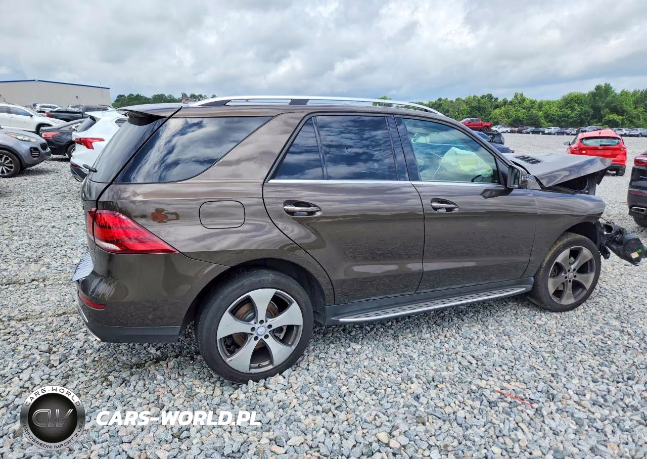 2017 Mercedes-Benz Gle 350 VIN:4JGDA5JB0HA887984 - 3