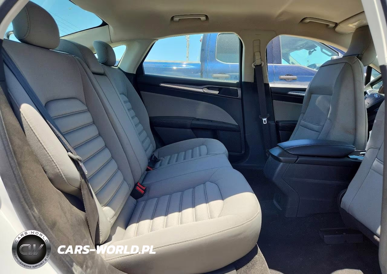 2013 Ford Fusion S VIN:3FA6P0G79DR284961 - 10