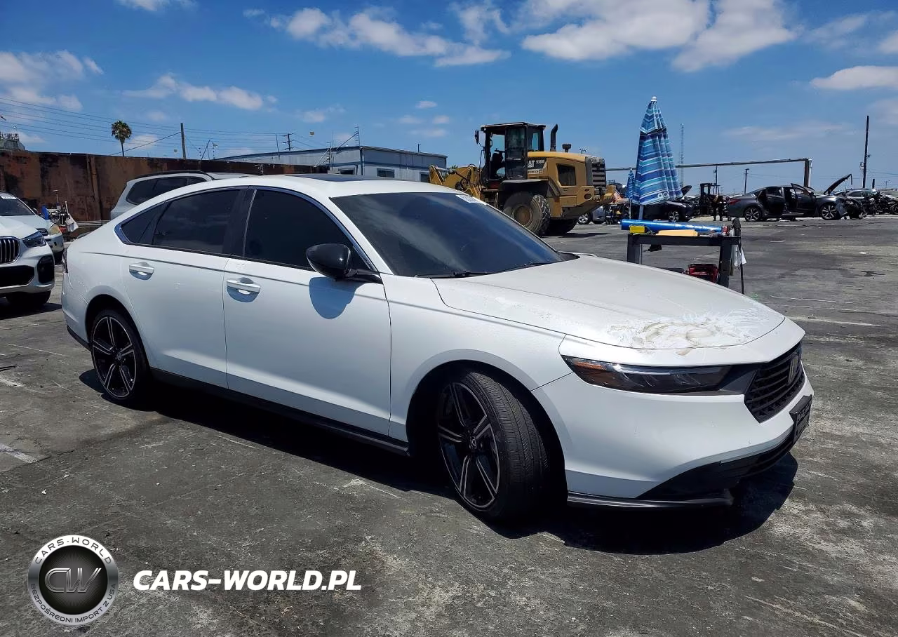 2025 Honda Accord Hybrid Sport VIN:1HGCY2F59SA081132 - 4
