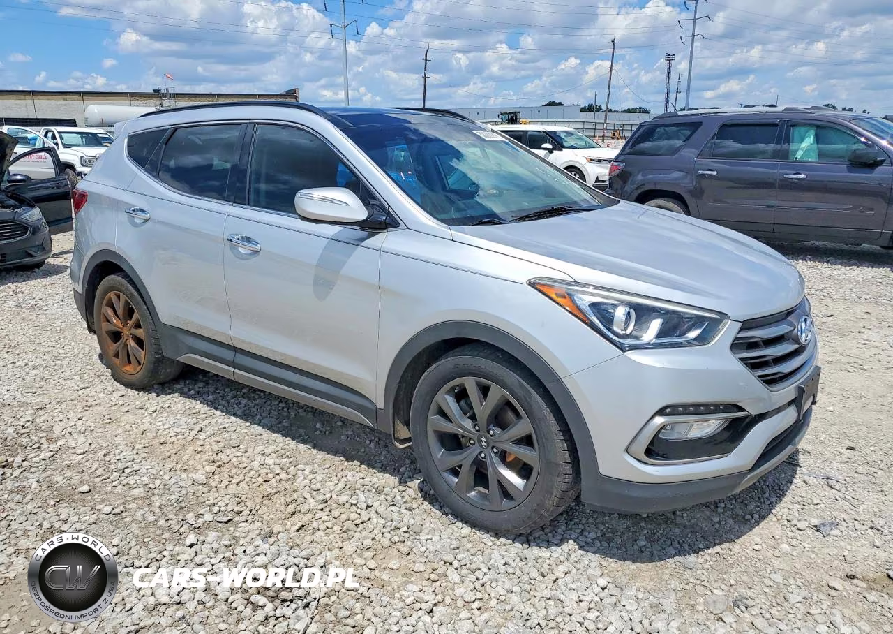 2017 Hyundai Santa Fe Sport 2.0T Ultimate VIN:5XYZWDLA6HG501675 - 4