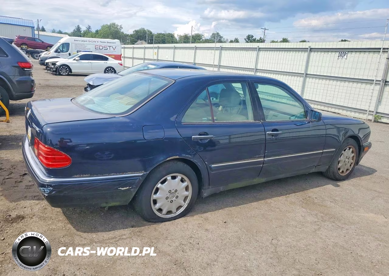 1998 Mercedes-Benz E 300Td VIN:WDBJF25F3WA581880 - 3