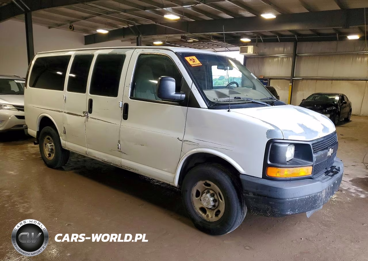 2009 Chevrolet Express G2500 VIN:1GCGG25C091111938 - 4