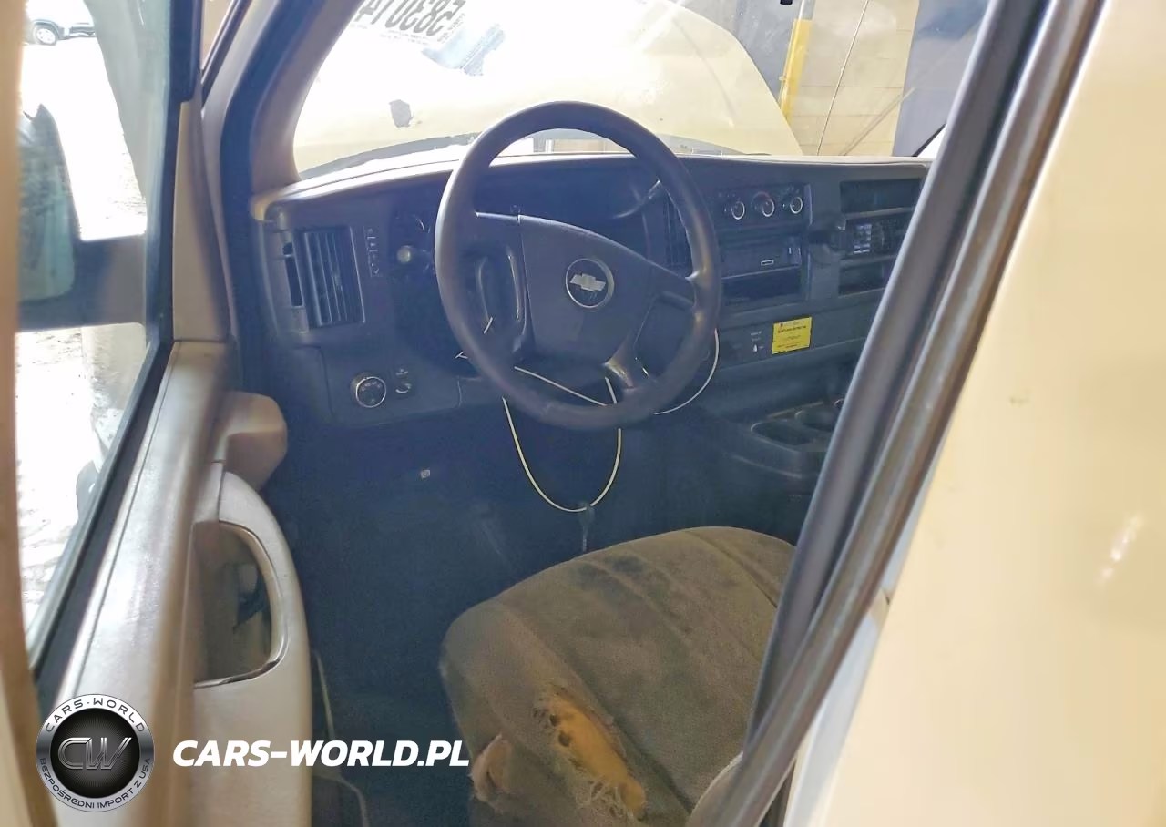 2009 Chevrolet Express G2500 VIN:1GCGG25C091111938 - 8