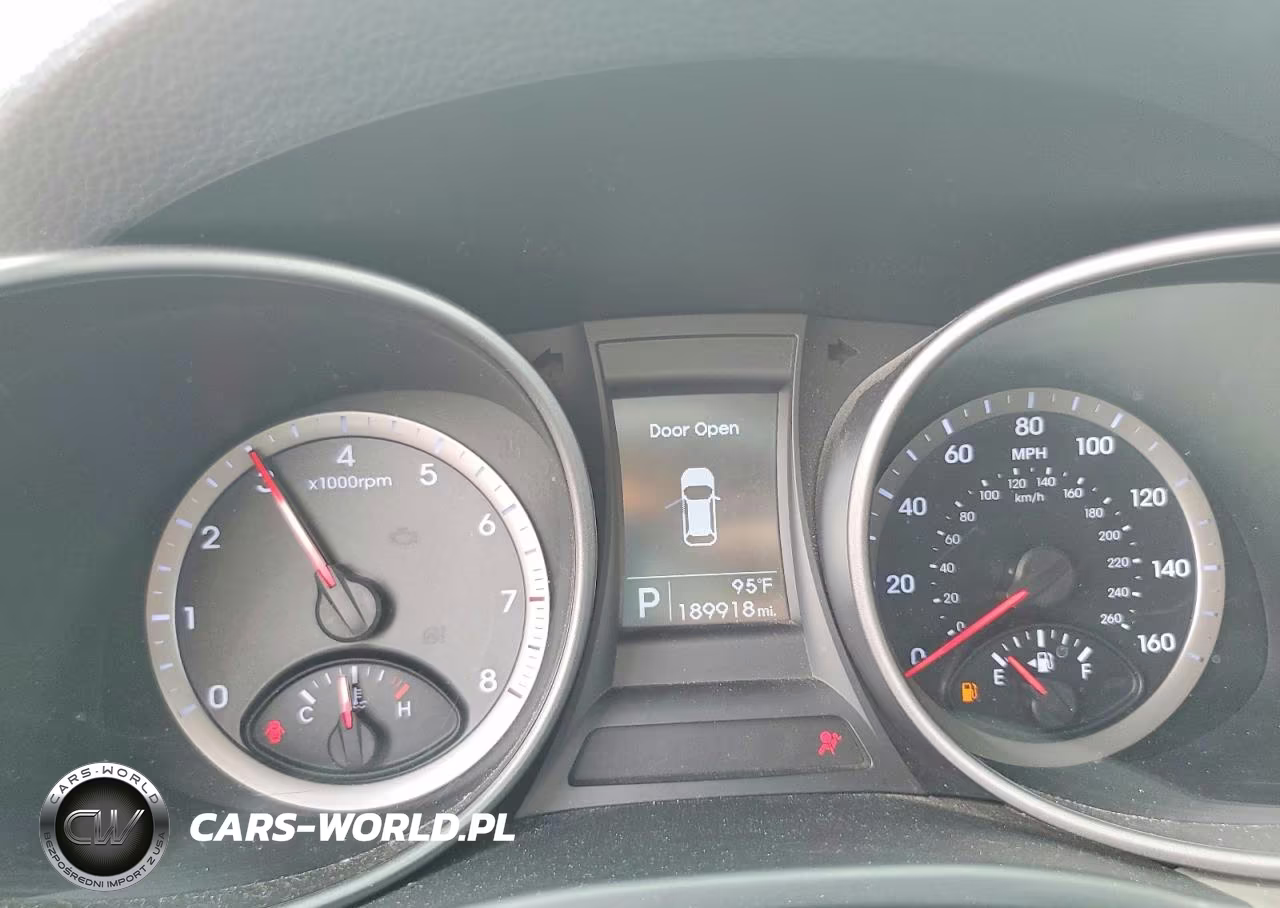 2015 Hyundai Santa Fe Sport 2.4L VIN:5XYZU3LB8FG286970 - 9
