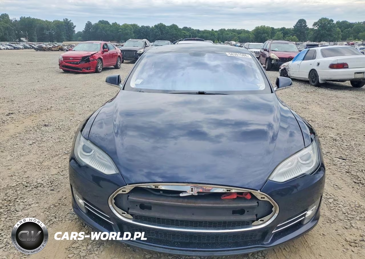 2013 Tesla Model S VIN:5YJSA1CG8DFP04863 - 5