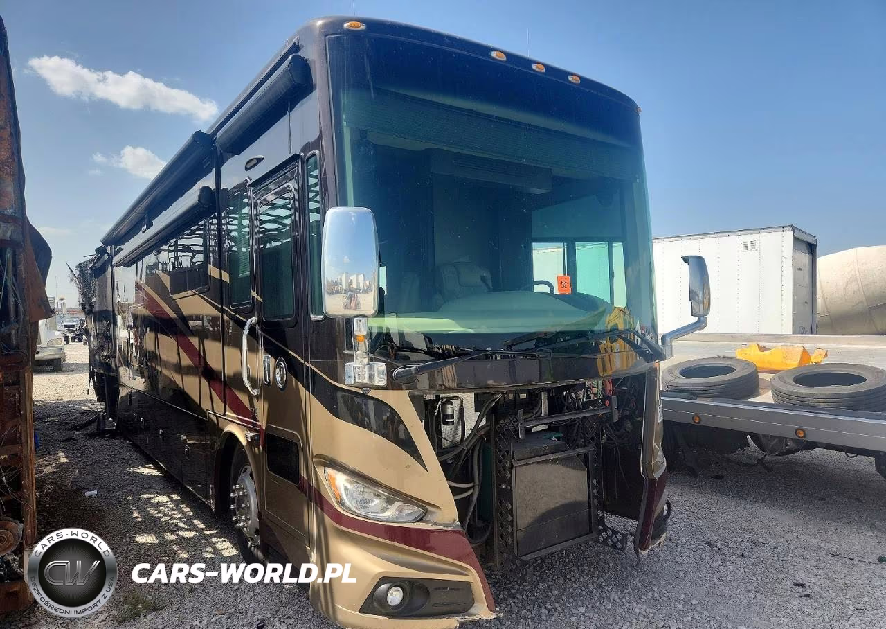 2017 Freightliner Chassis Xc