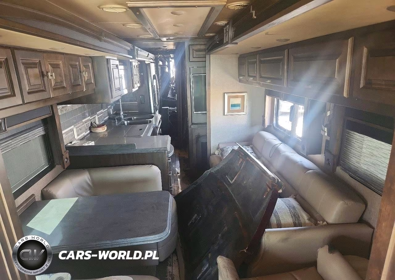 2017 Freightliner Chassis Xc VIN:4UZACGCY9HCJC0189 - 6