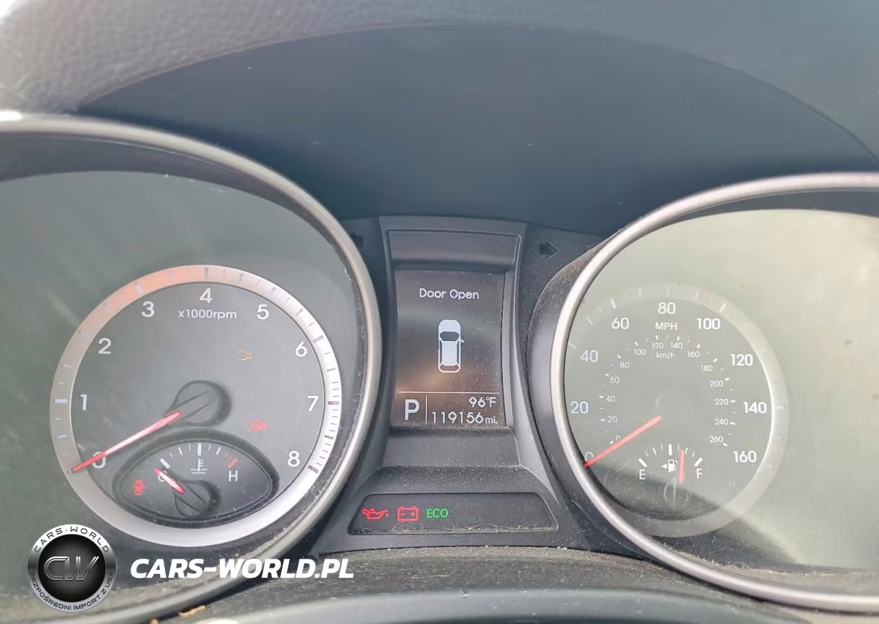 2015 Hyundai Santa Fe Sport 2.4L VIN:5XYZT3LB0FG292328 - 9
