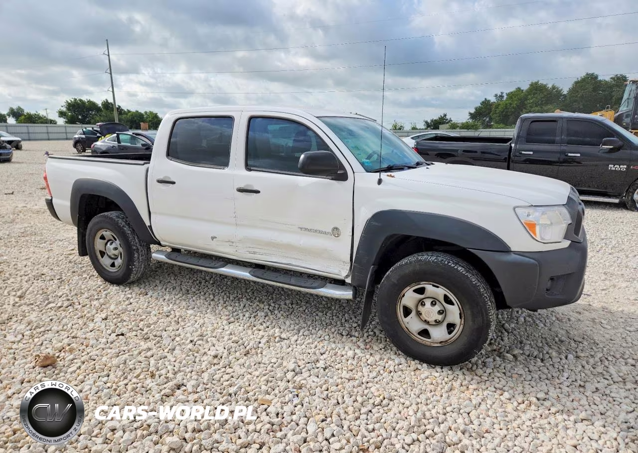 2015 Toyota Tacoma Double Cab Prerunner VIN:5TFJX4GN3FX049797 - 4