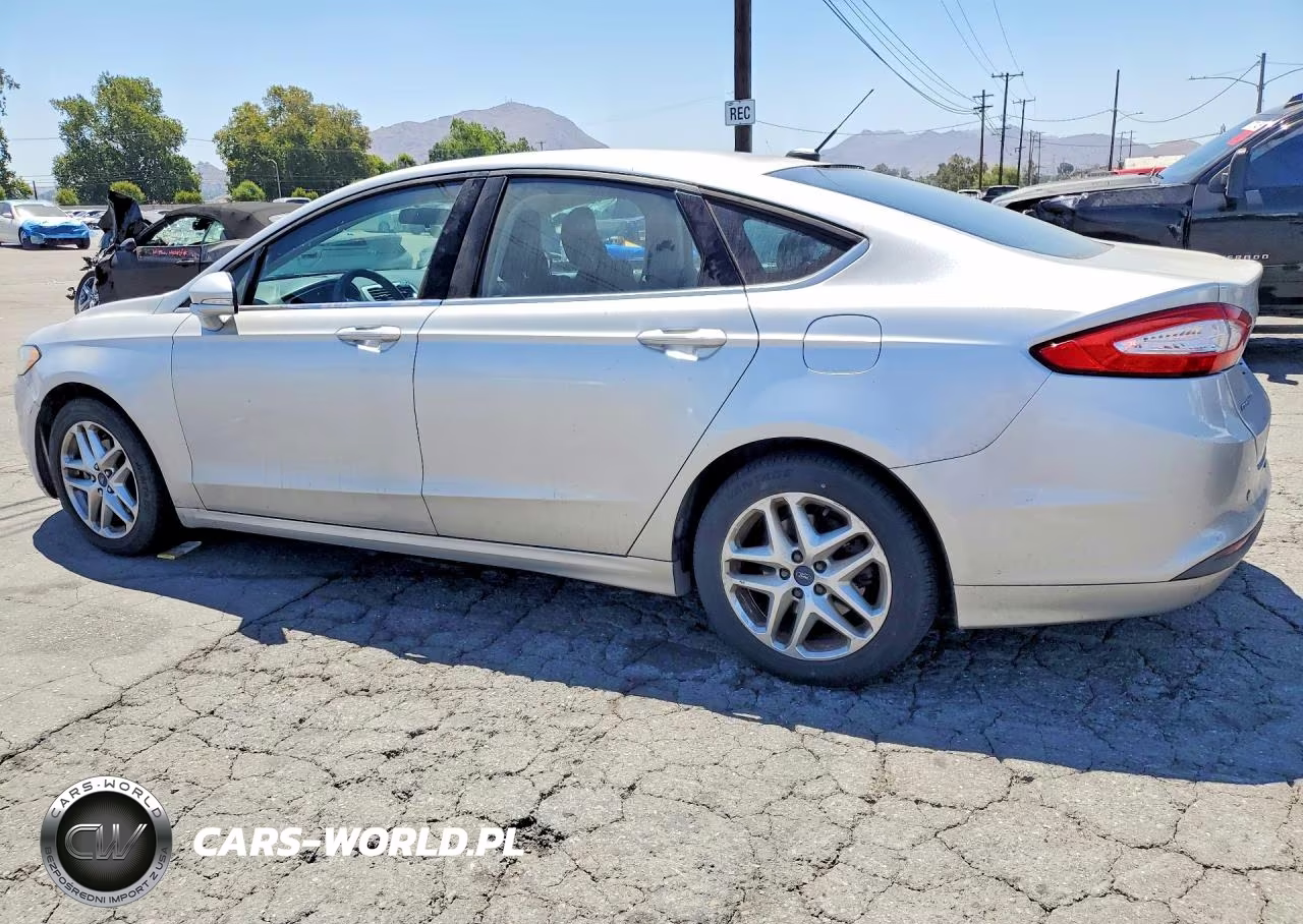 2013 Ford Fusion Se VIN:3FA6P0HR8DR325919 - 2