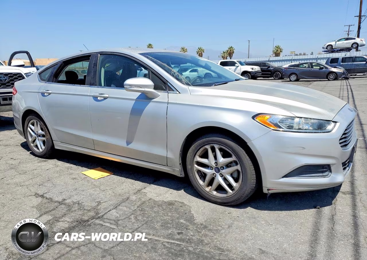2013 Ford Fusion Se VIN:3FA6P0HR8DR325919 - 4