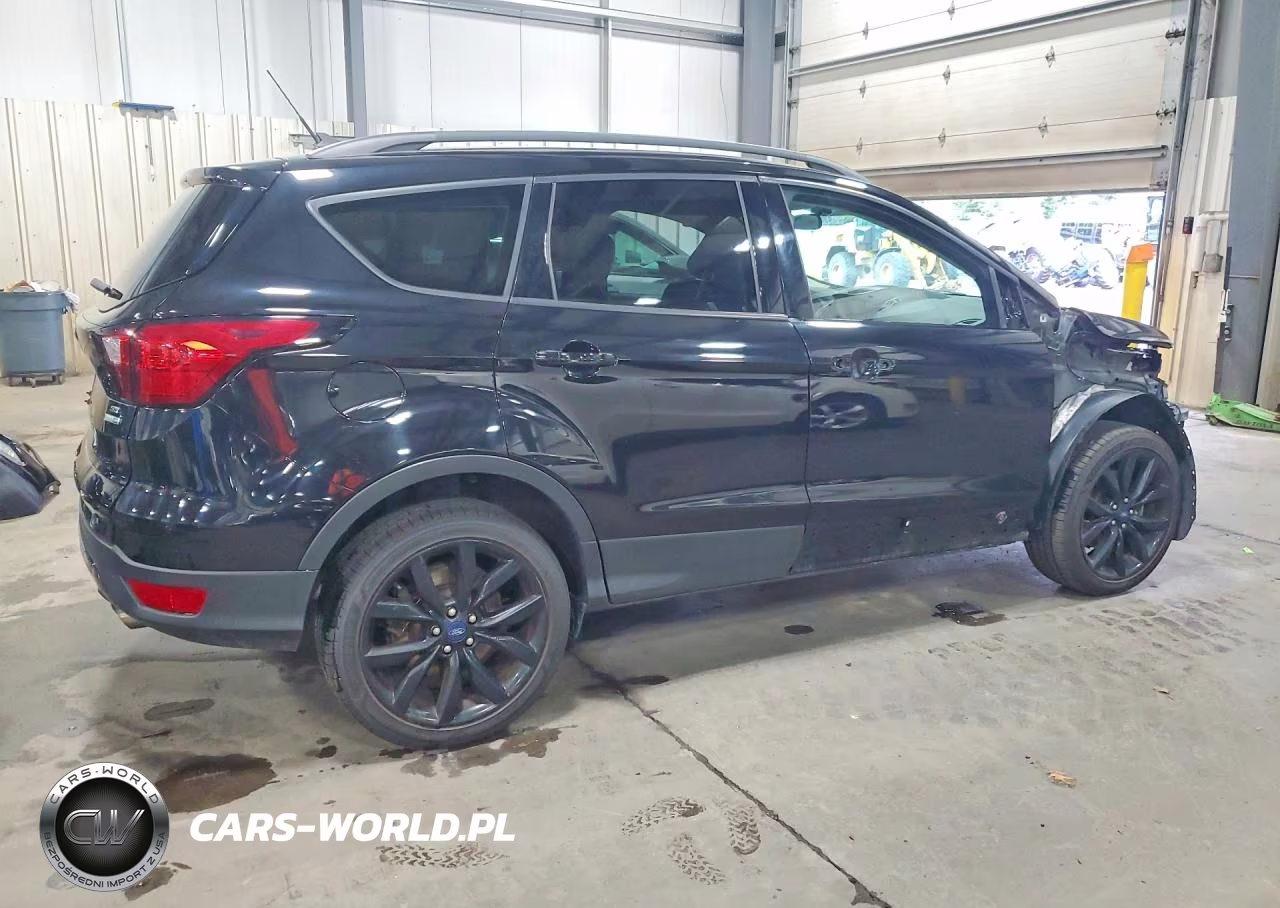 2019 Ford Escape Se VIN:1FMCU9GD2KUA54681 - 3